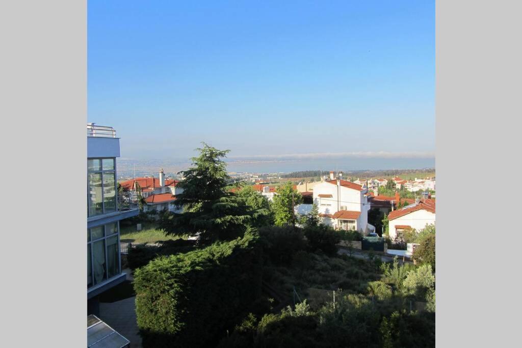 Villa τraditional Fully Detached On A Luxurious Hillock Of With Its Own Garden Also For Family & Wedding Gatherings For 10 To 25 People Only 15 Minutes From Airport Thessaloniki