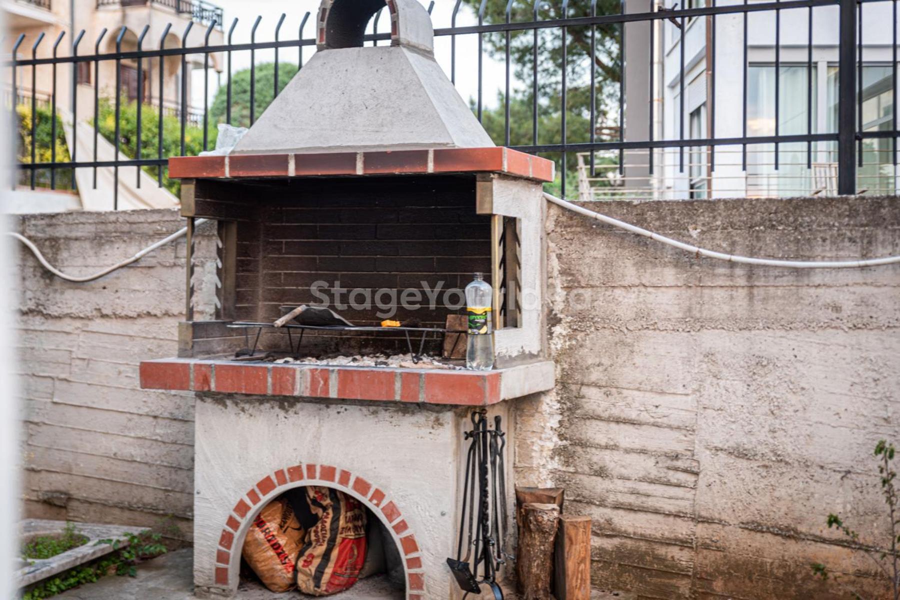 τraditional Fully Detached On A Luxurious Hillock Of With Its Own Garden Also For Family & Wedding Gatherings For 10 To 25 People Only 15 Minutes From Airport Thessaloniki